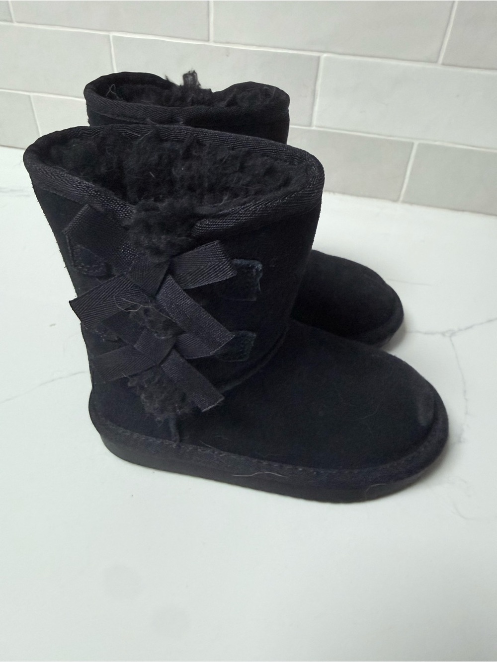 Koolaburra Black Girls Bow Shearling Lined Boots